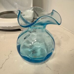 VIETRI Hibiscus Glass Aqua Bud Vase